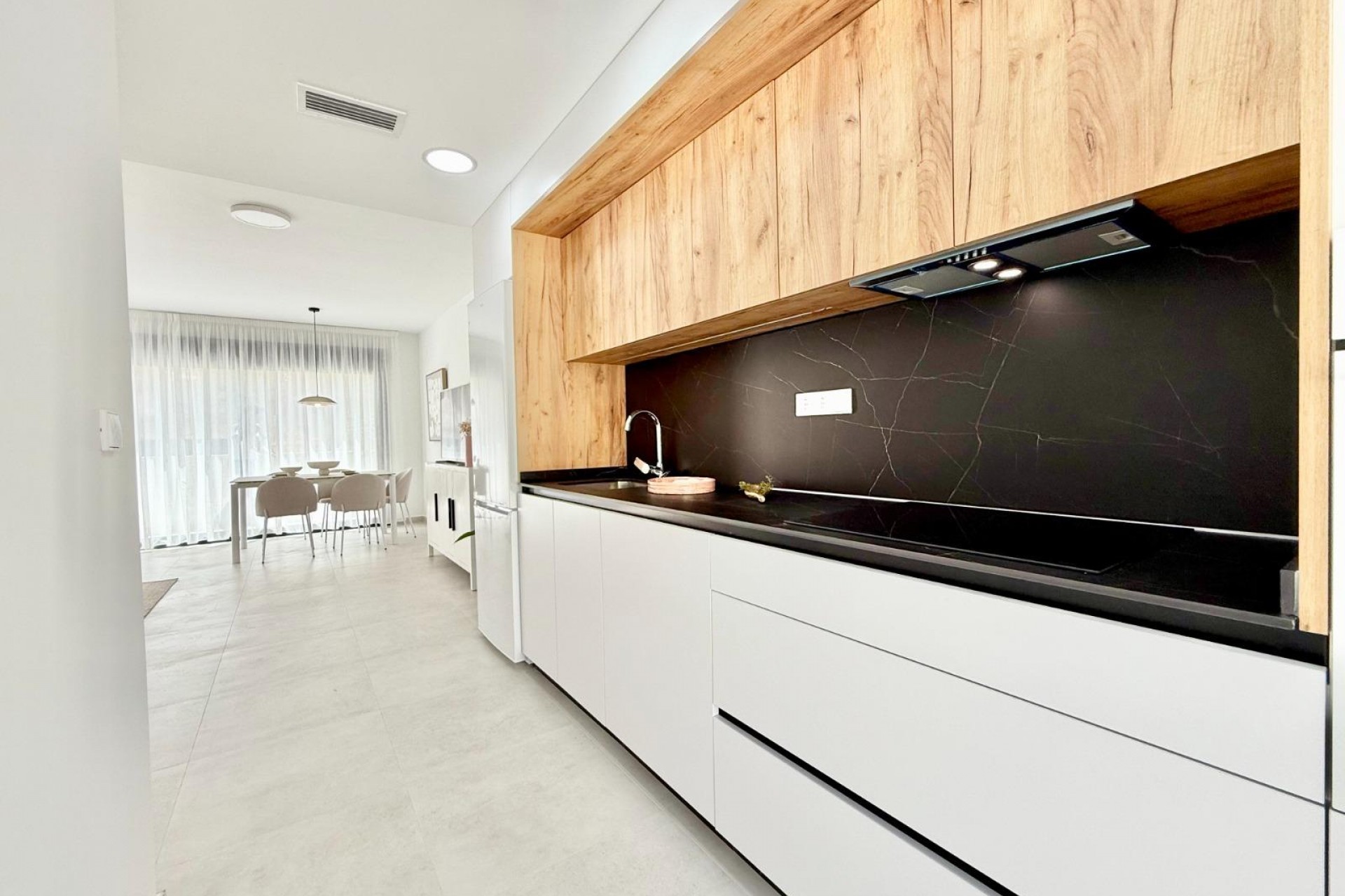 New Build - Town House - Cox - Sin Zona