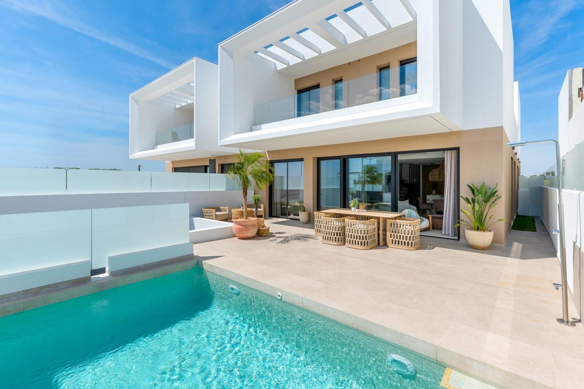 Nueva construcción  - Villa - Dolores - Sector 3