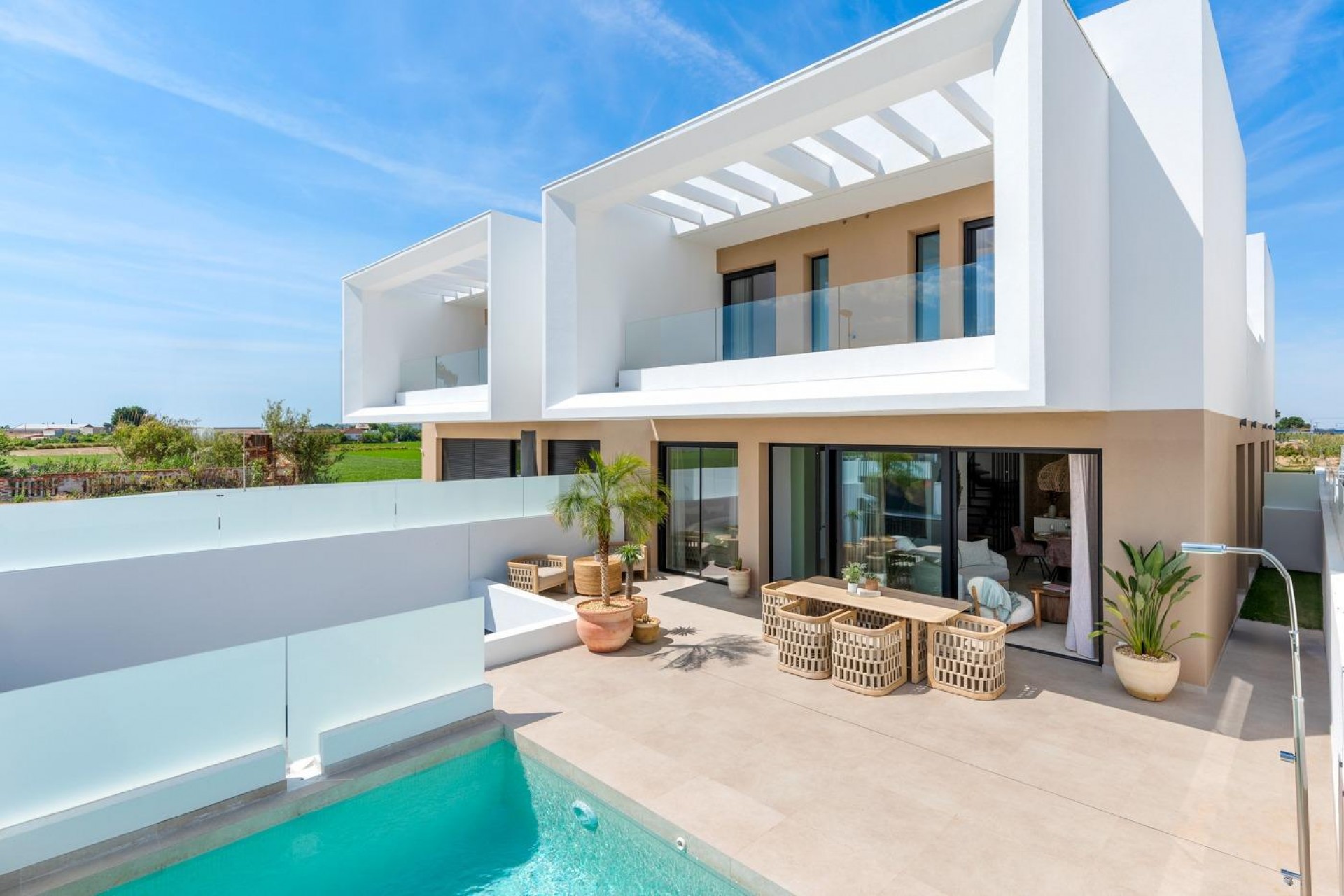 Nueva construcción  - Villa - Dolores - Sector 3