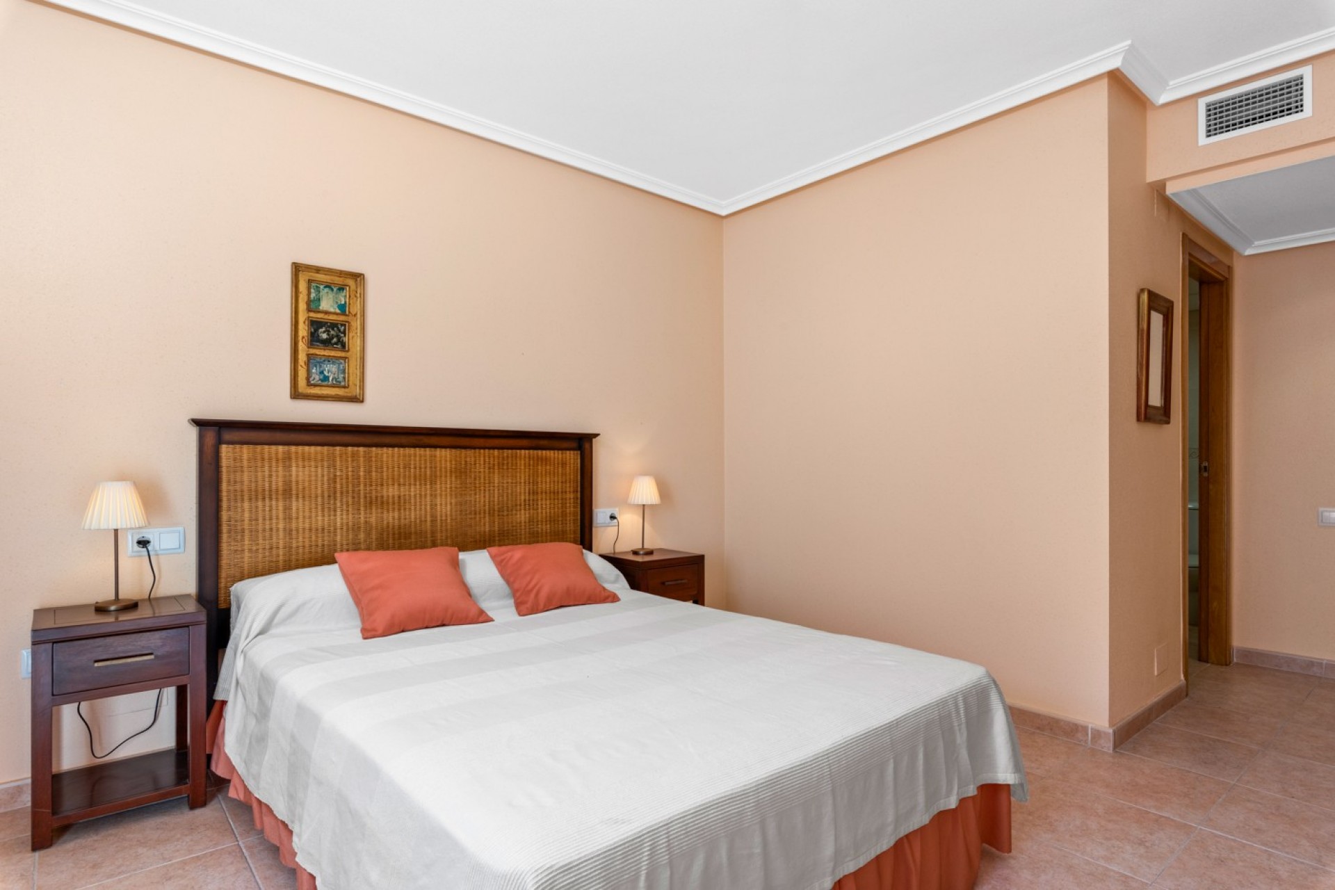 Resale - Apartment / flat - Torrevieja - Torrevieja - Centre