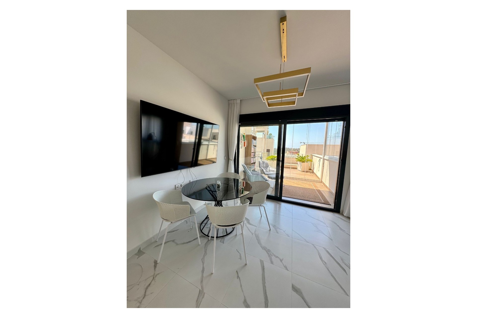 Resale - Bungalow - San Miguel de Salinas