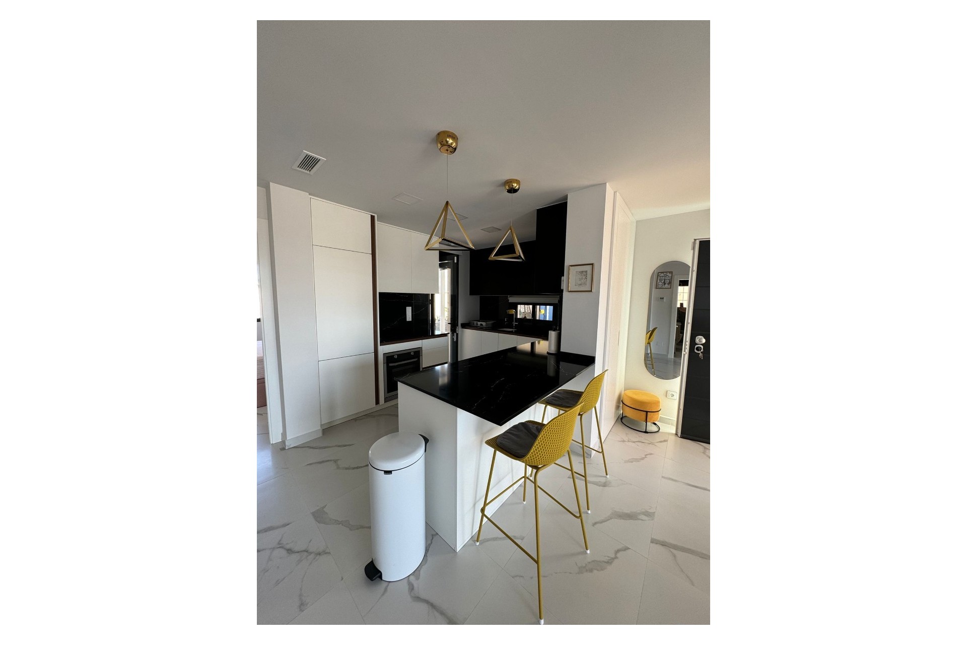 Resale - Bungalow - San Miguel de Salinas