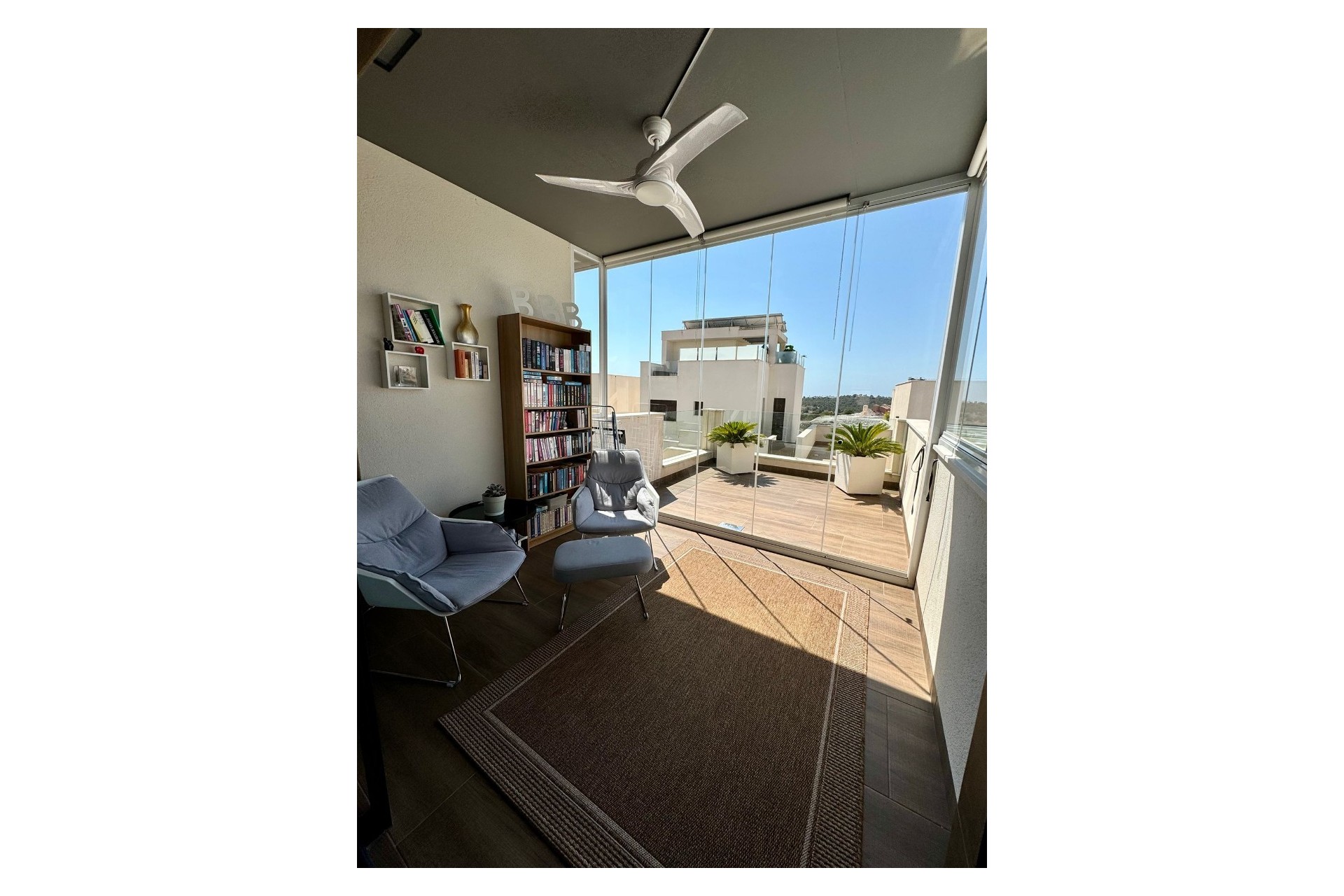 Resale - Bungalow - San Miguel de Salinas