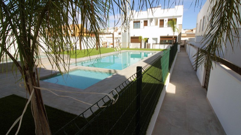 Town House - New Build - Pilar de la Horadada -
                parque Andromeda