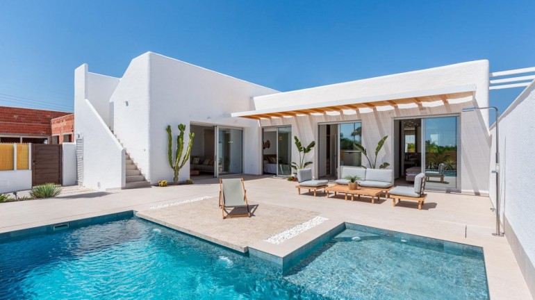 Villa - Nueva construcción  - Benijofar -
                Centro