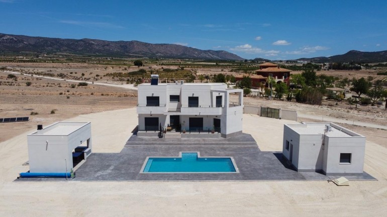 Villa - Nueva construcción  - Pinoso - NB-21048