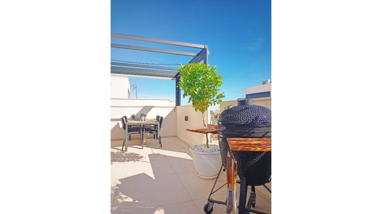 Resale - Villa - Orihuela Costa - Punta Prima