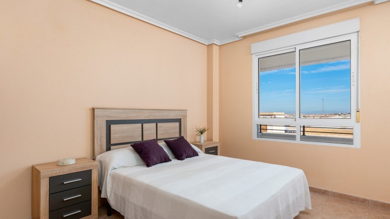 Resale - Apartment / flat - Torrevieja - Torrevieja - Centre