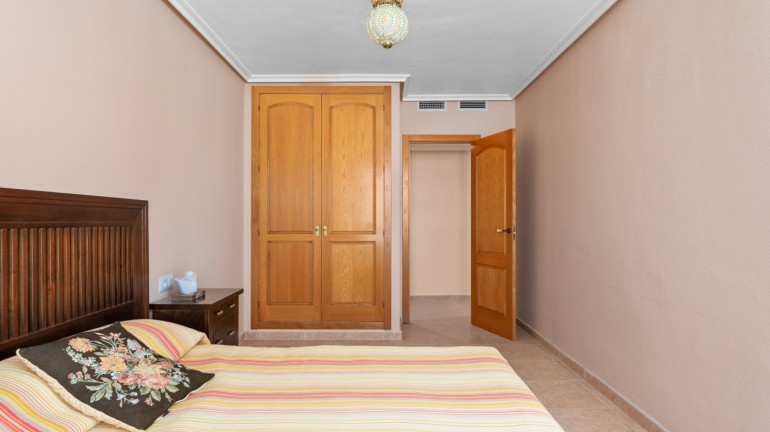 Resale - Apartment / flat - Torrevieja - Torrevieja - Centre