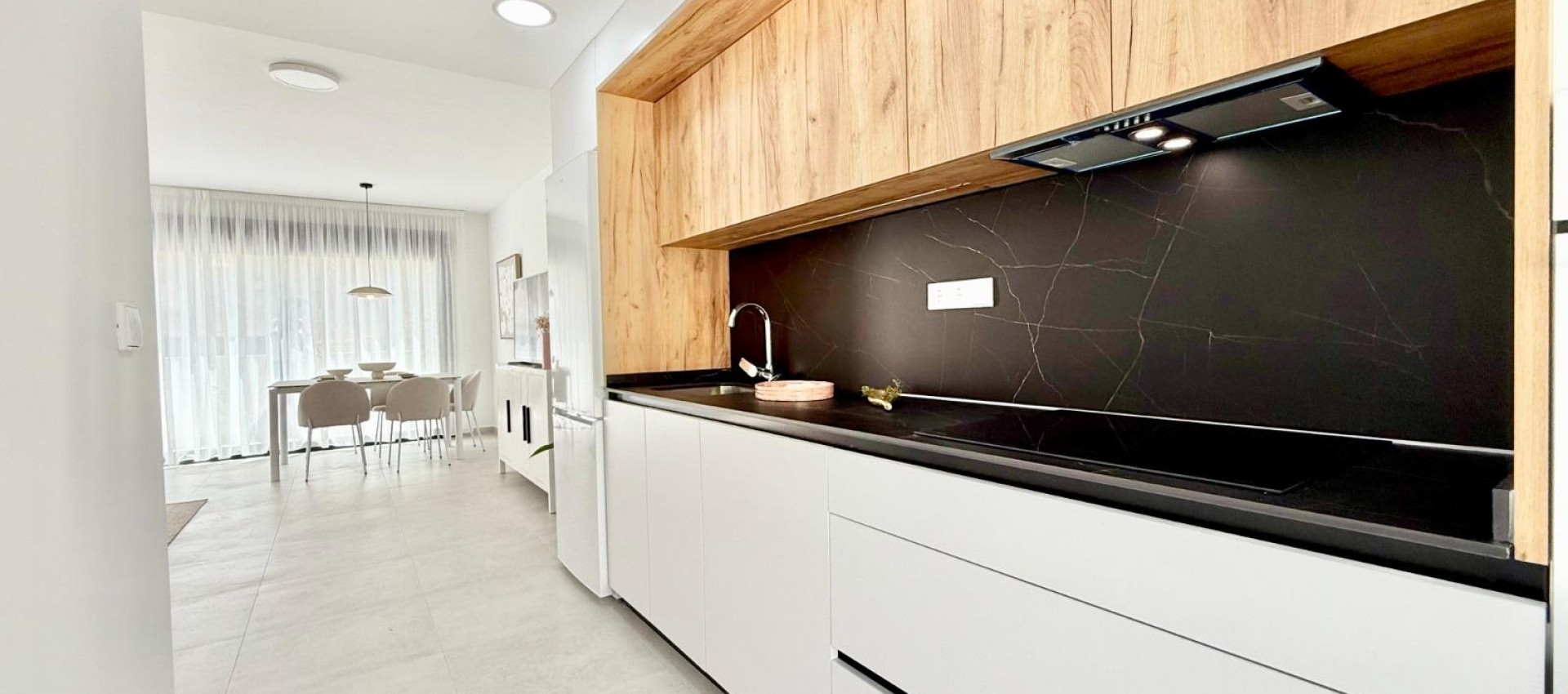 New Build - Town House - Cox - Sin Zona