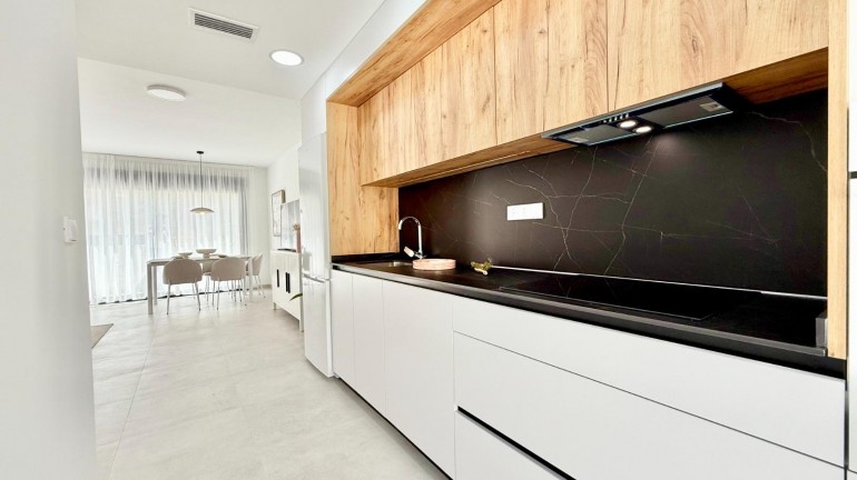 New Build - Town House - Cox - Sin Zona