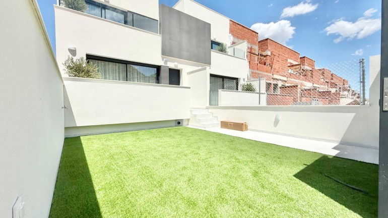Nueva construcción  - Town House - Cox - Sin Zona