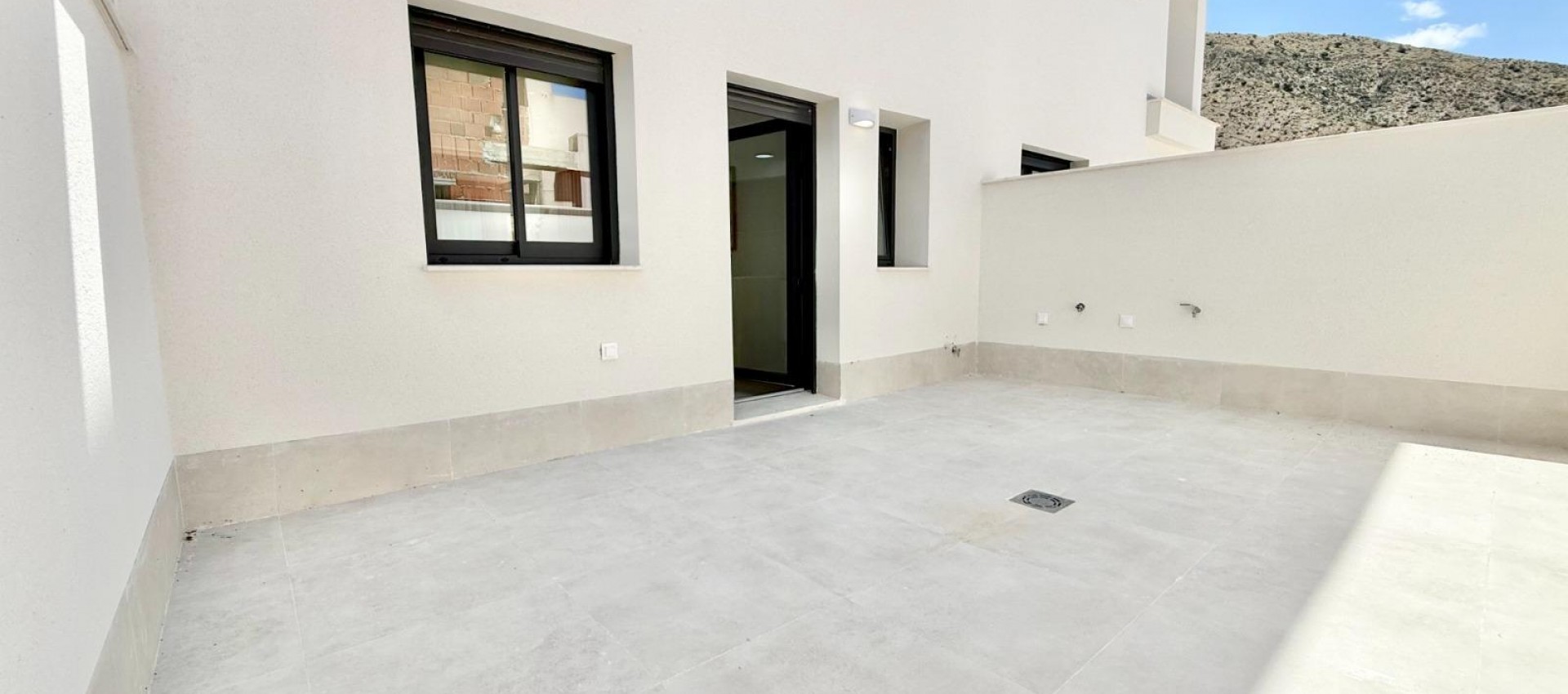 Nueva construcción  - Town House - Cox - Sin Zona