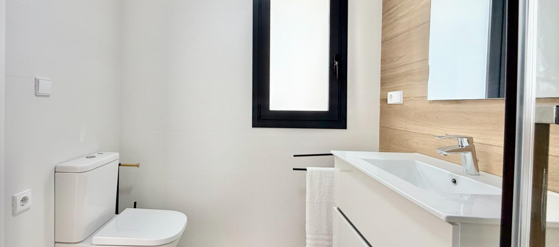 Nueva construcción  - Town House - Cox - Sin Zona