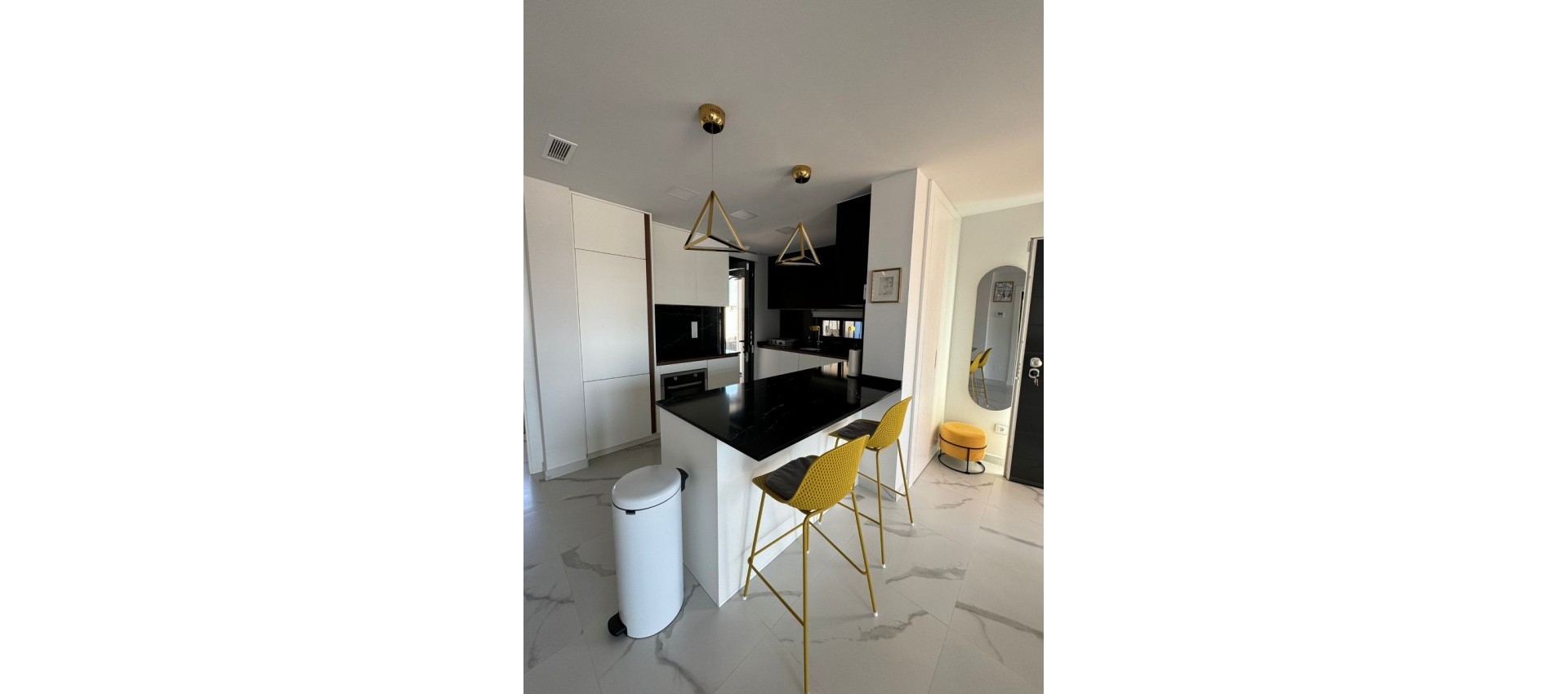 Resale - Bungalow - San Miguel de Salinas