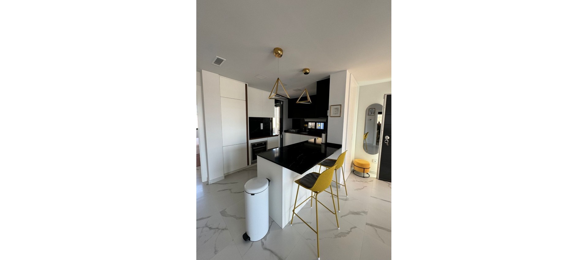 Resale - Bungalow - San Miguel de Salinas