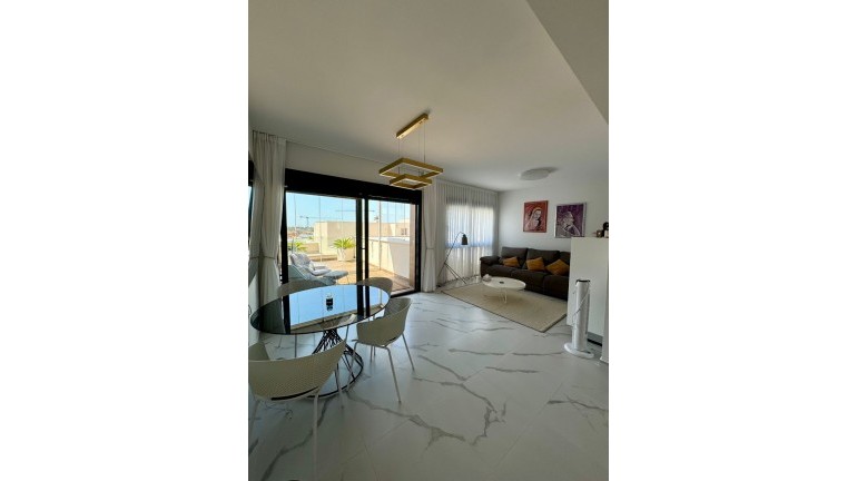 Resale - Bungalow - San Miguel de Salinas