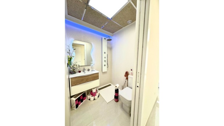 Resale - Bungalow - Torrevieja - Torrevieja - Los Balcones