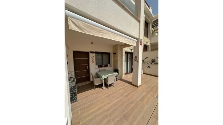 Resale - Bungalow - Torrevieja - Torrevieja - Los Balcones