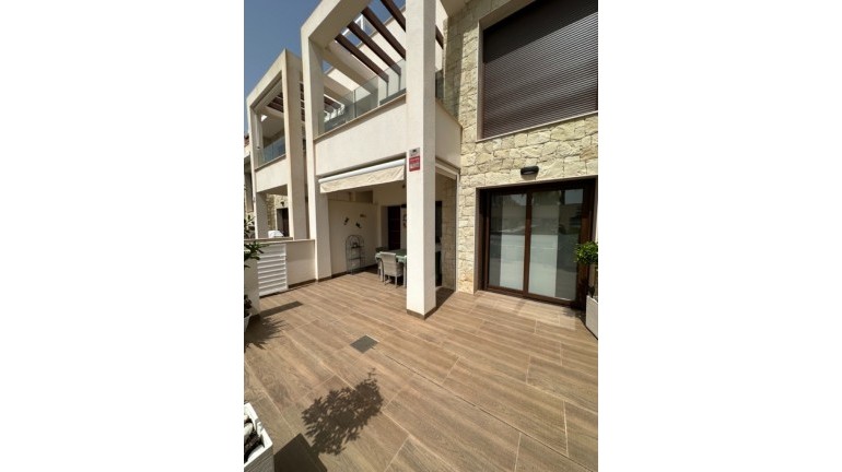 Resale - Bungalow - Torrevieja - Torrevieja - Los Balcones