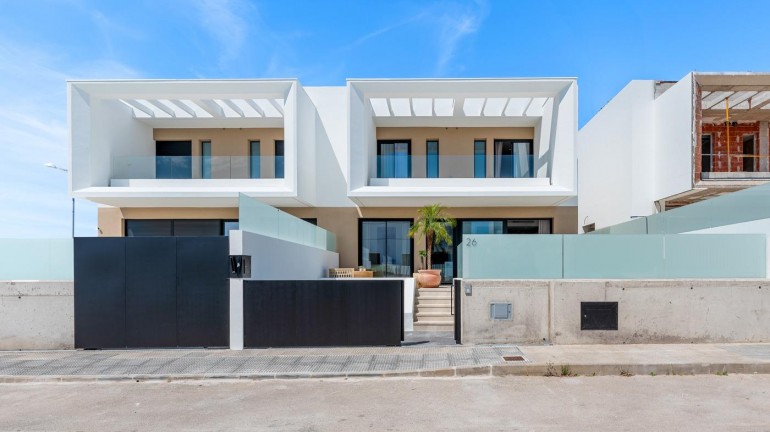 Nueva construcción  - Villa - Dolores - Sector 3