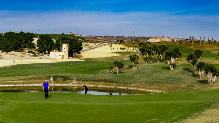 Nueva construcción  - Bungalow - Orihuela - Vistabella Golf