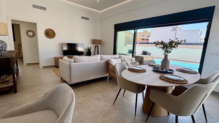 Nueva construcción  - Villa - Rafal - polideportivo