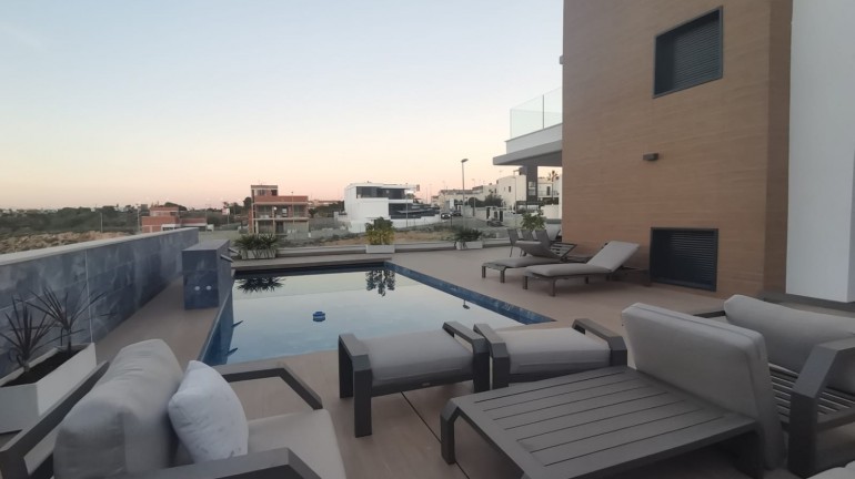 Reventa - Villa - Orihuela Costa - Dehesa de campoamor
